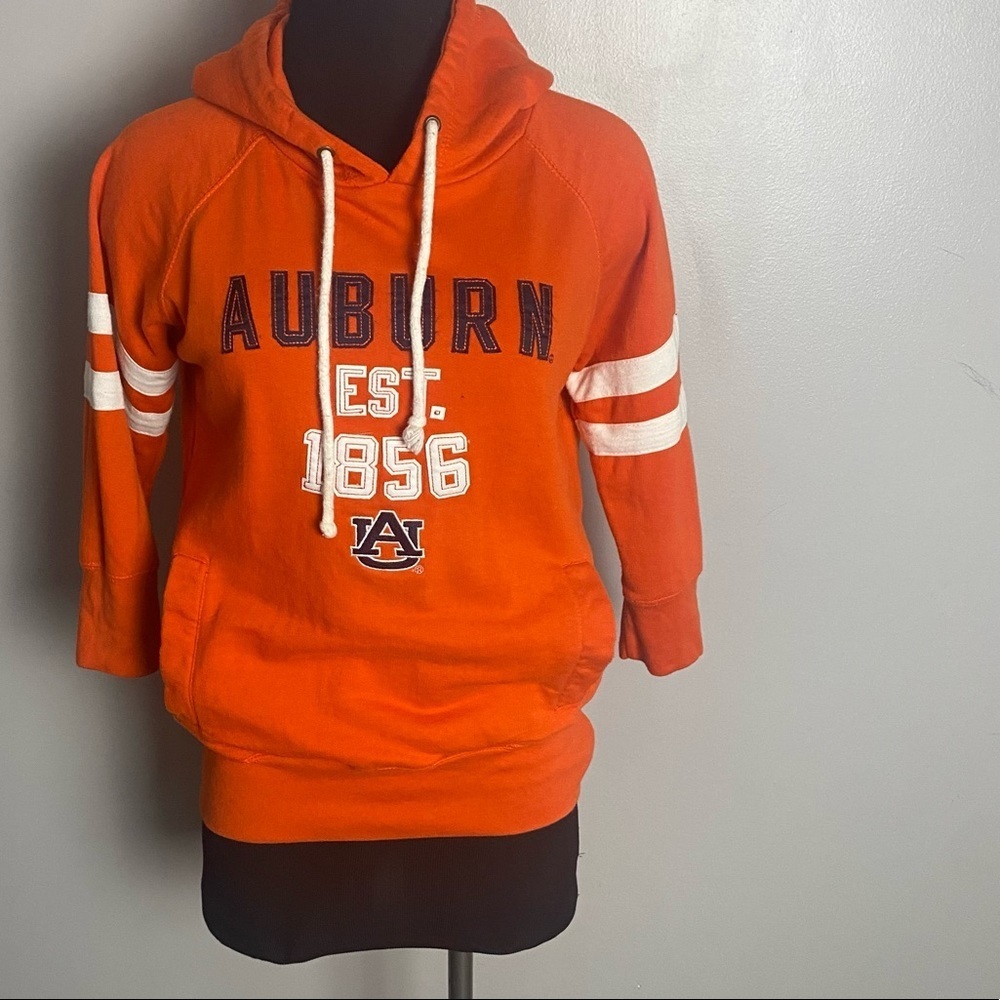 !! NCAA. Auburn hoodie.